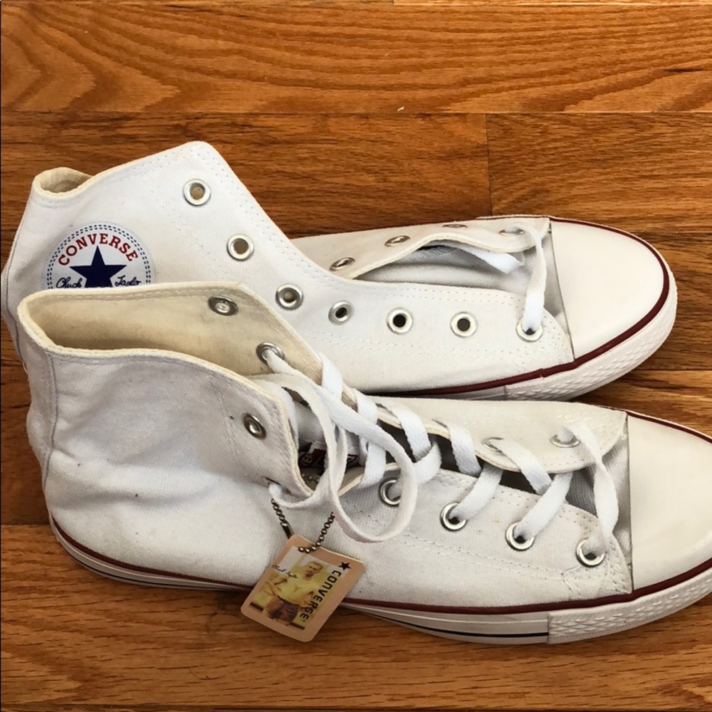 White High Top converse Size 8.5